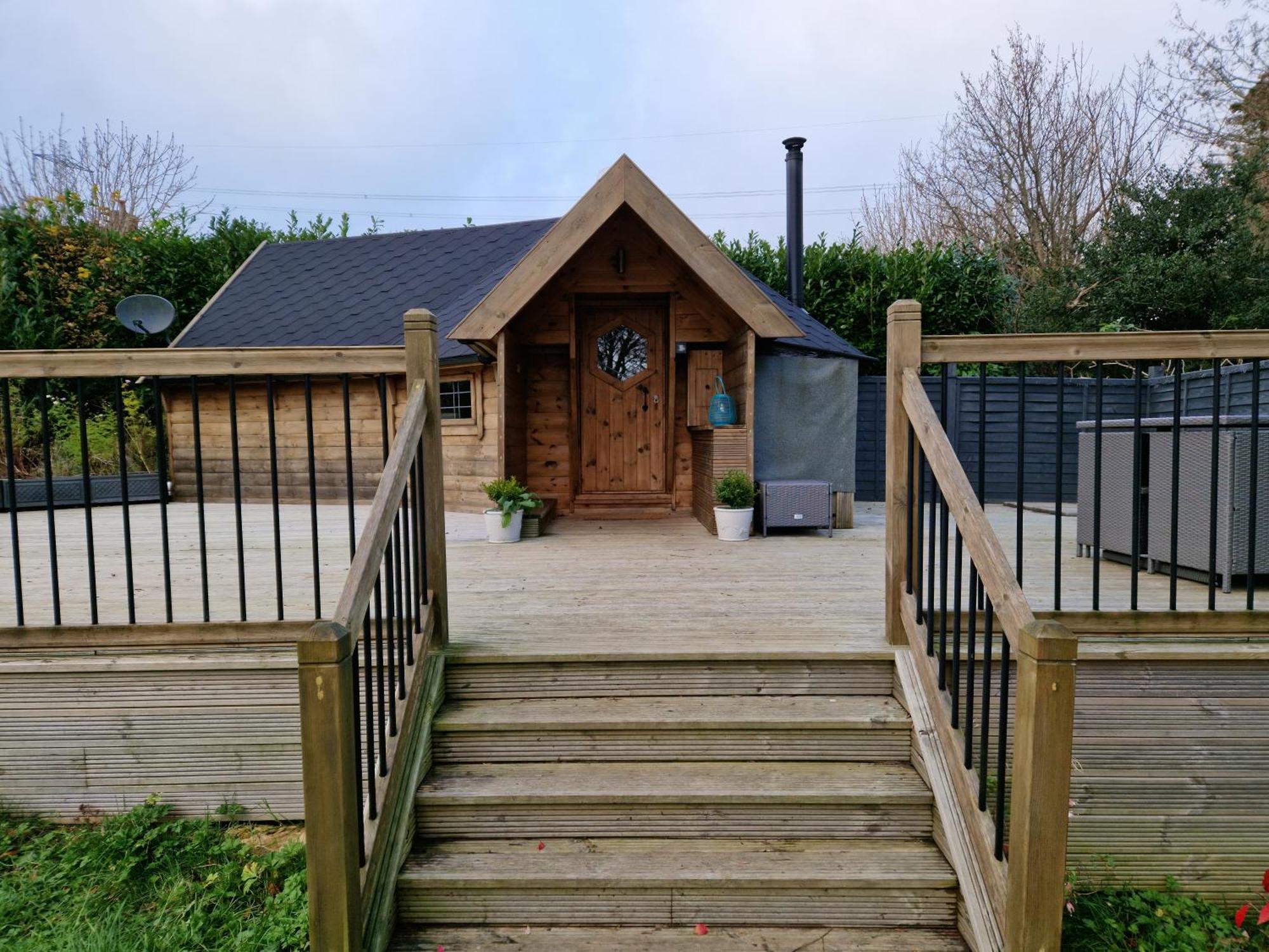 Ludchurch The Hive - Unique Log Cabin With Wood Burning Stove מראה חיצוני תמונה